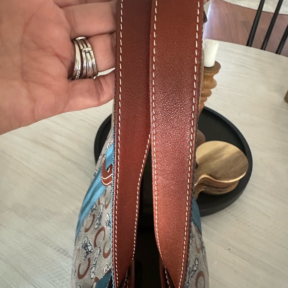 Celine Shopping Vertical GM - Picture 4 of 13